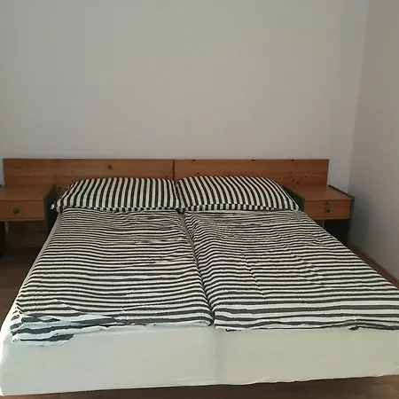 Apartament Schloss Apartman *
